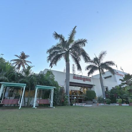 Chryso Hotels Pvt Ltd Ankleshwar Eksteriør billede