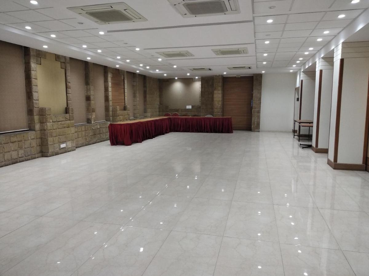 Chryso Hotels Pvt Ltd Ankleshwar Eksteriør billede