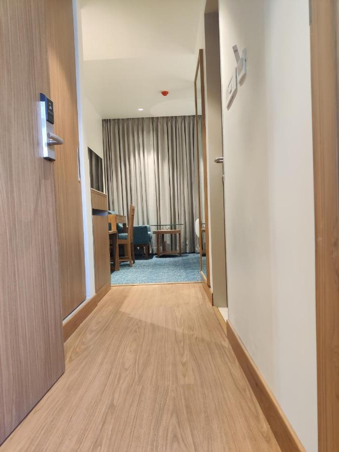 Chryso Hotels Pvt Ltd Ankleshwar Eksteriør billede